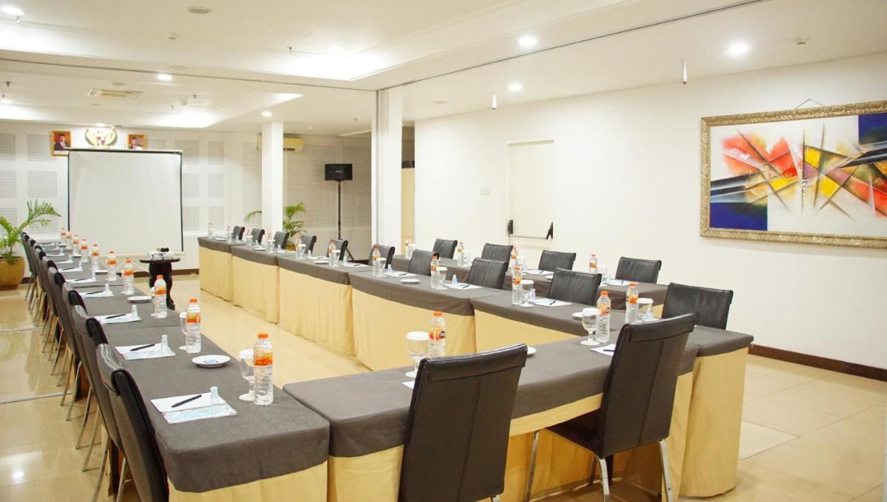 Gp Mega Kuningan Giacarta Esterno foto