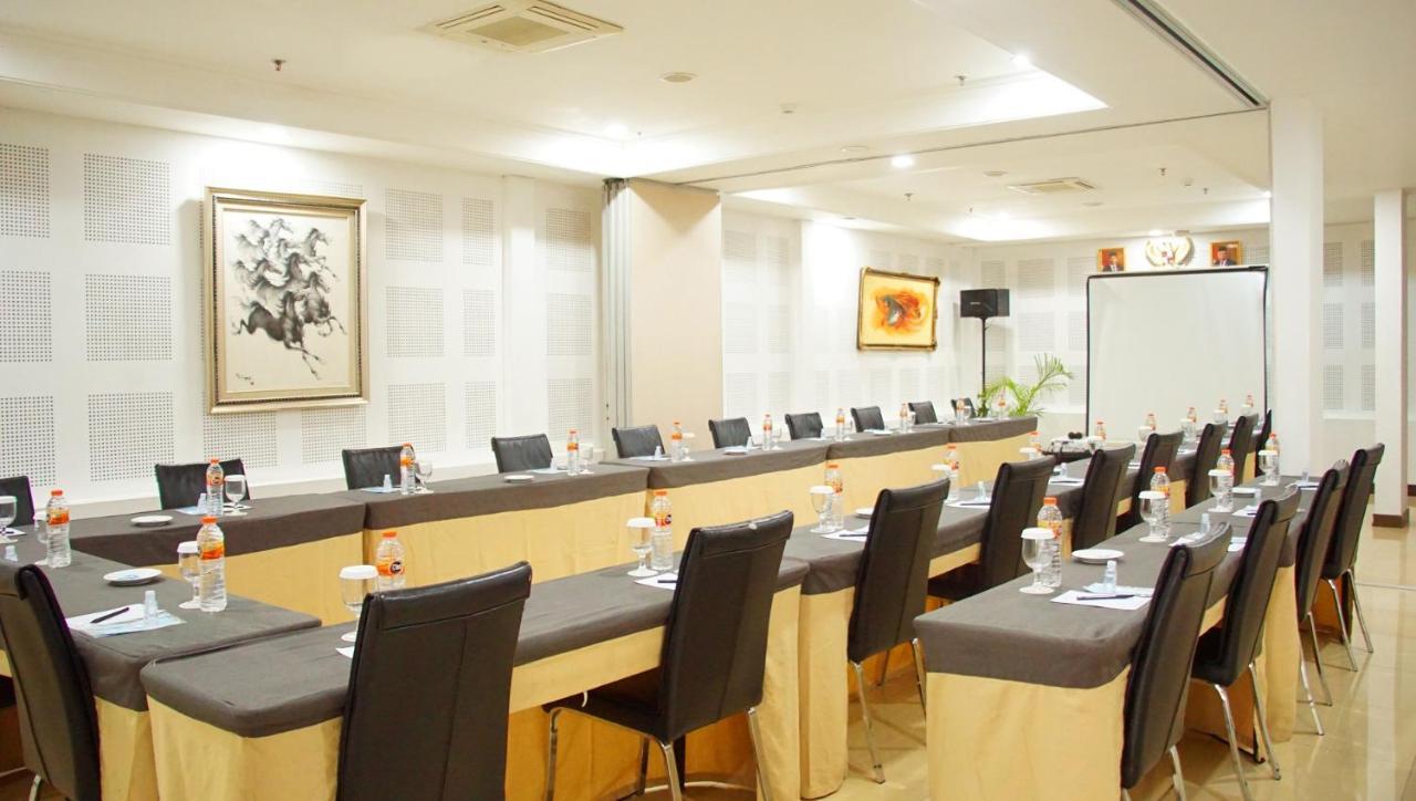 Gp Mega Kuningan Giacarta Esterno foto