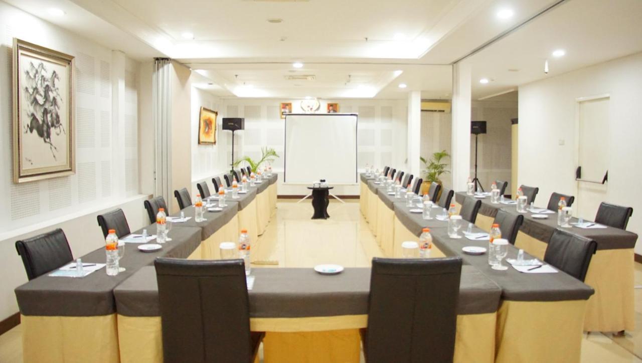Gp Mega Kuningan Giacarta Esterno foto